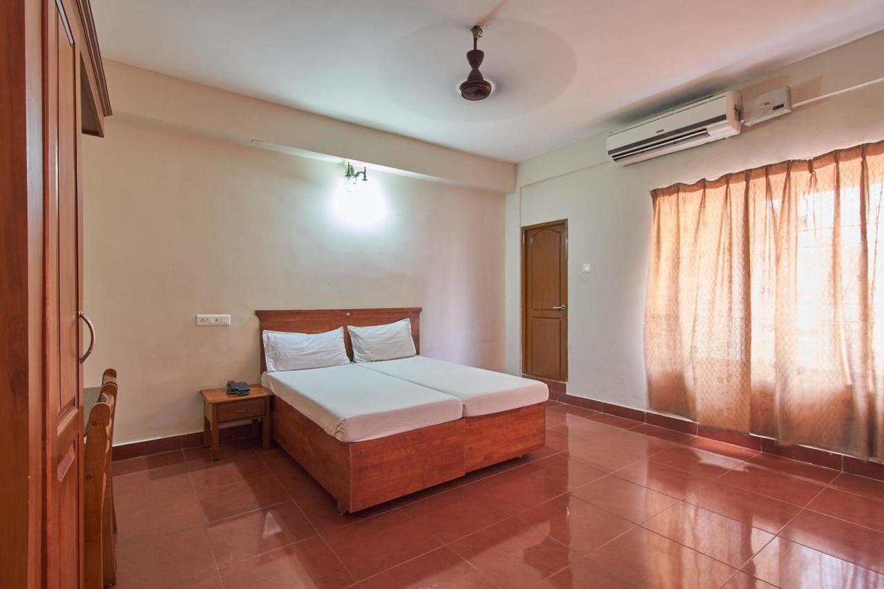 Hotel Shalimar Metro Kochi Zewnętrze zdjęcie