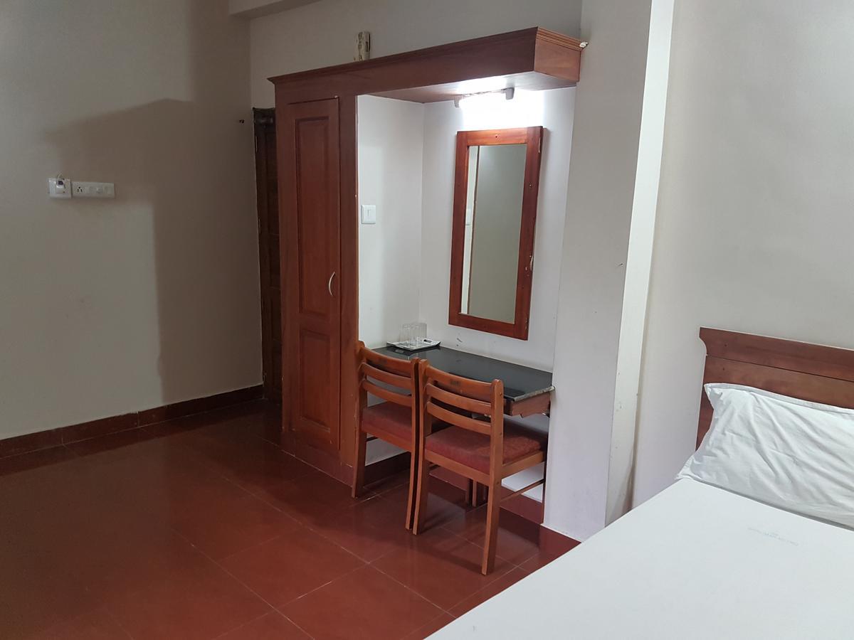 Hotel Shalimar Metro Kochi Zewnętrze zdjęcie