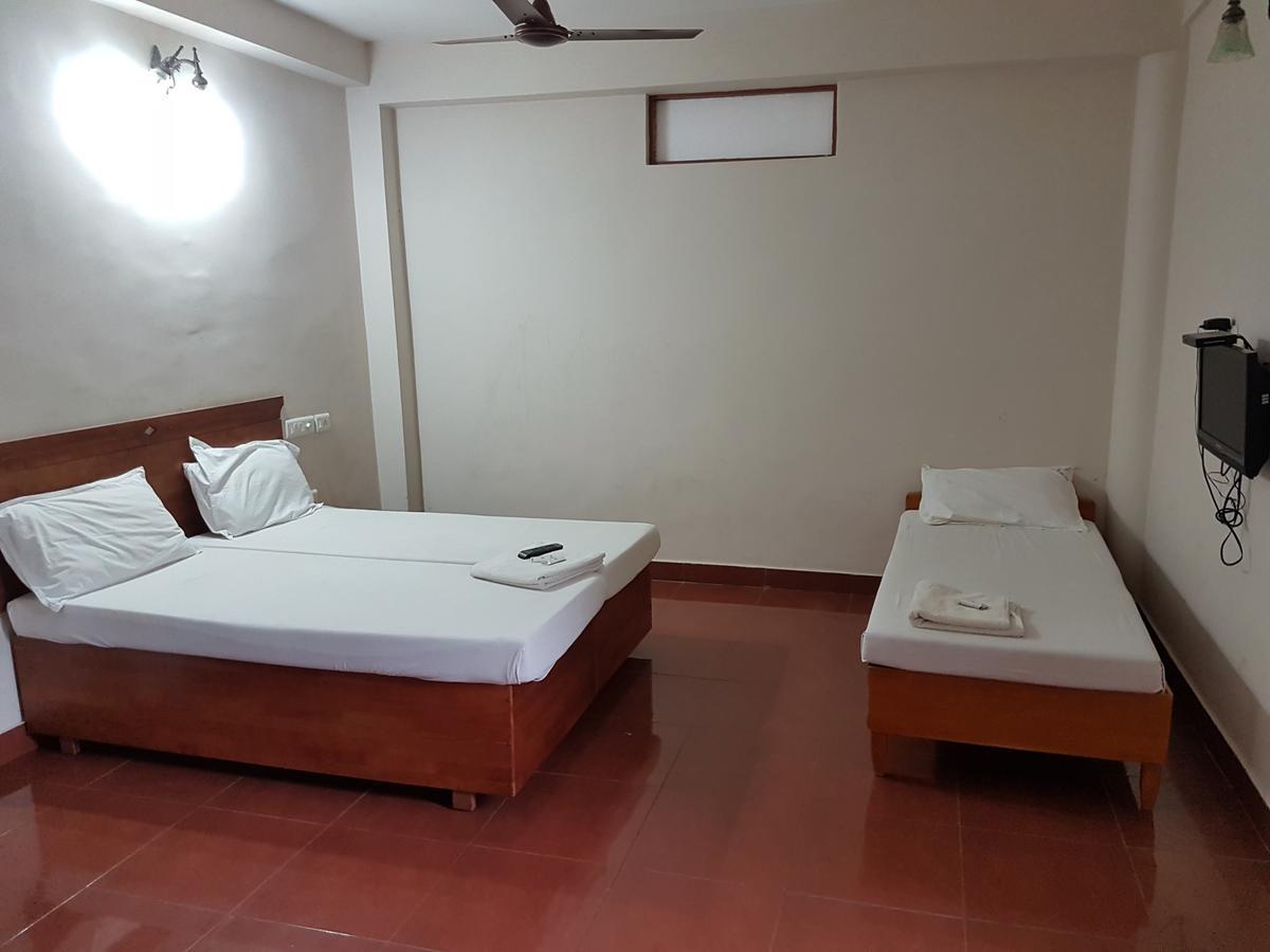 Hotel Shalimar Metro Kochi Zewnętrze zdjęcie