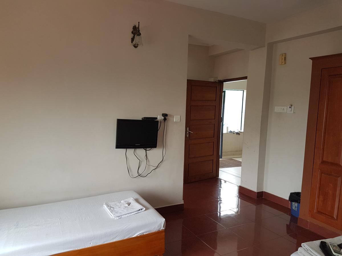 Hotel Shalimar Metro Kochi Zewnętrze zdjęcie